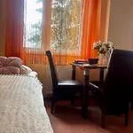 Wstąp Tu Hotel *